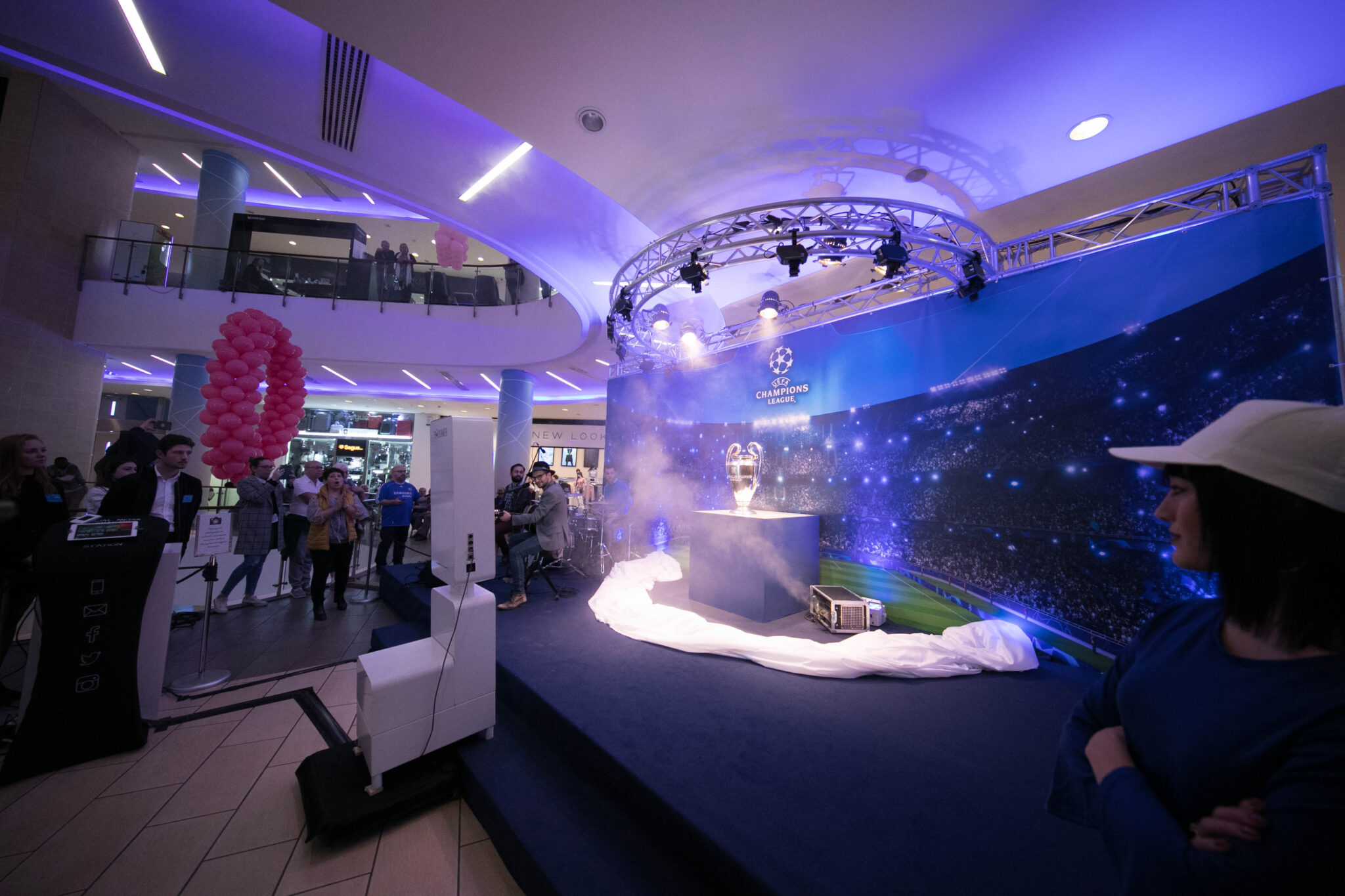 PepsiCo (Malta) UEFA Champions League Trophy Activation - Photomaker ...